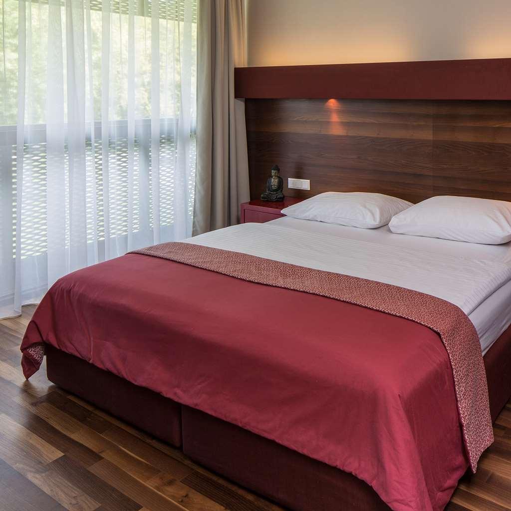 Asia Hotel & Spa Leoben Леобен Стая снимка