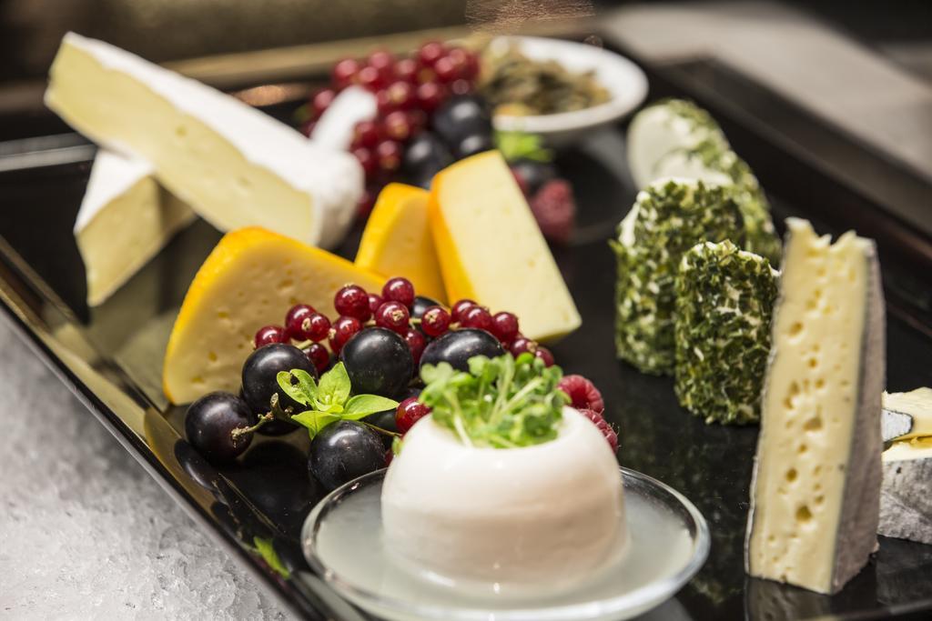 Asia Hotel & Spa Leoben Леобен Стая снимка