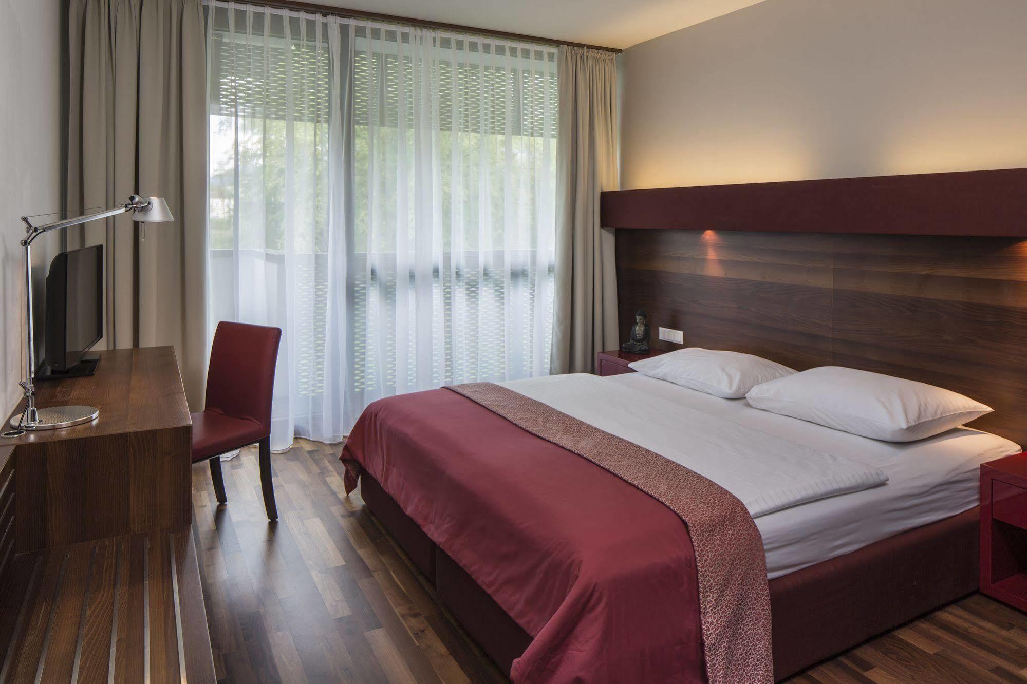 Asia Hotel & Spa Leoben Леобен Екстериор снимка